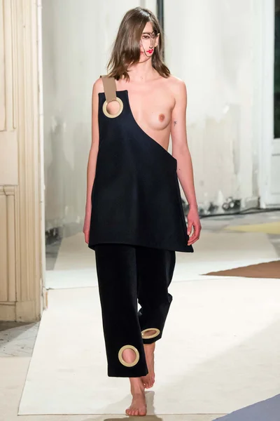 Look 4